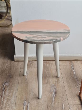 TRIO MODEL KÜÇÜK EARTH PINK BEYAZ YAN SEHPA